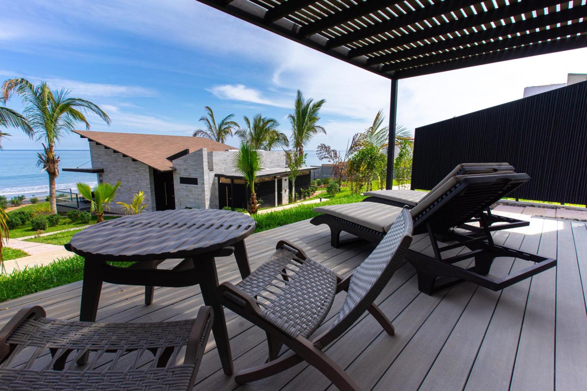 Arennas Mancora Hotel Exterior photo